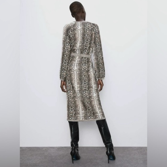 Zara reptile Snake Animal print long sleeve knit midi Sweater dress size M - Picture 6 of 15